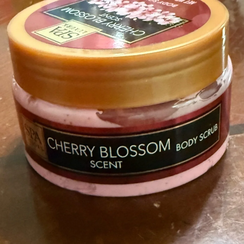 Cherry Blossom Scent Body Scrub - Red